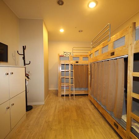 Hostel The New Day Пусан Екстер'єр фото