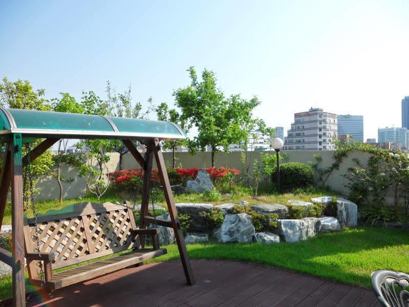 Hostel The New Day Пусан Екстер'єр фото