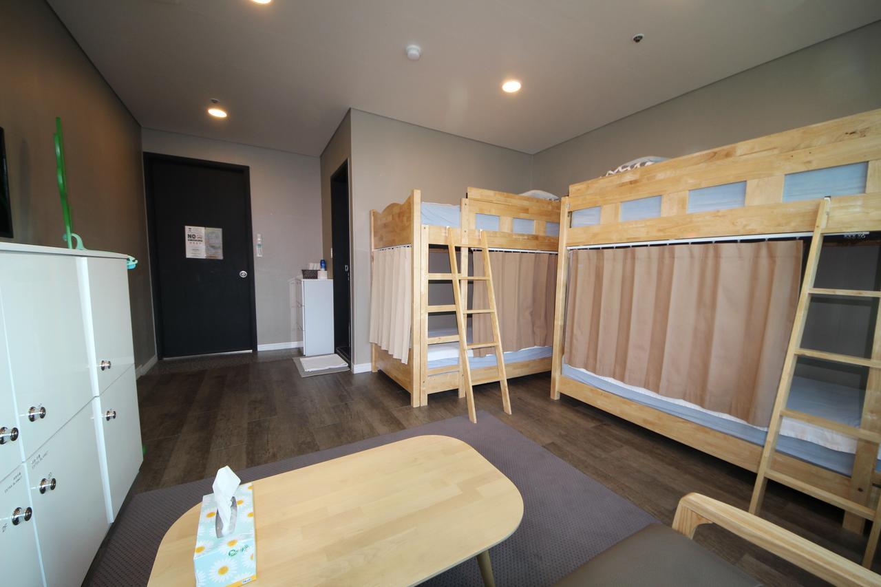 Hostel The New Day Пусан Екстер'єр фото