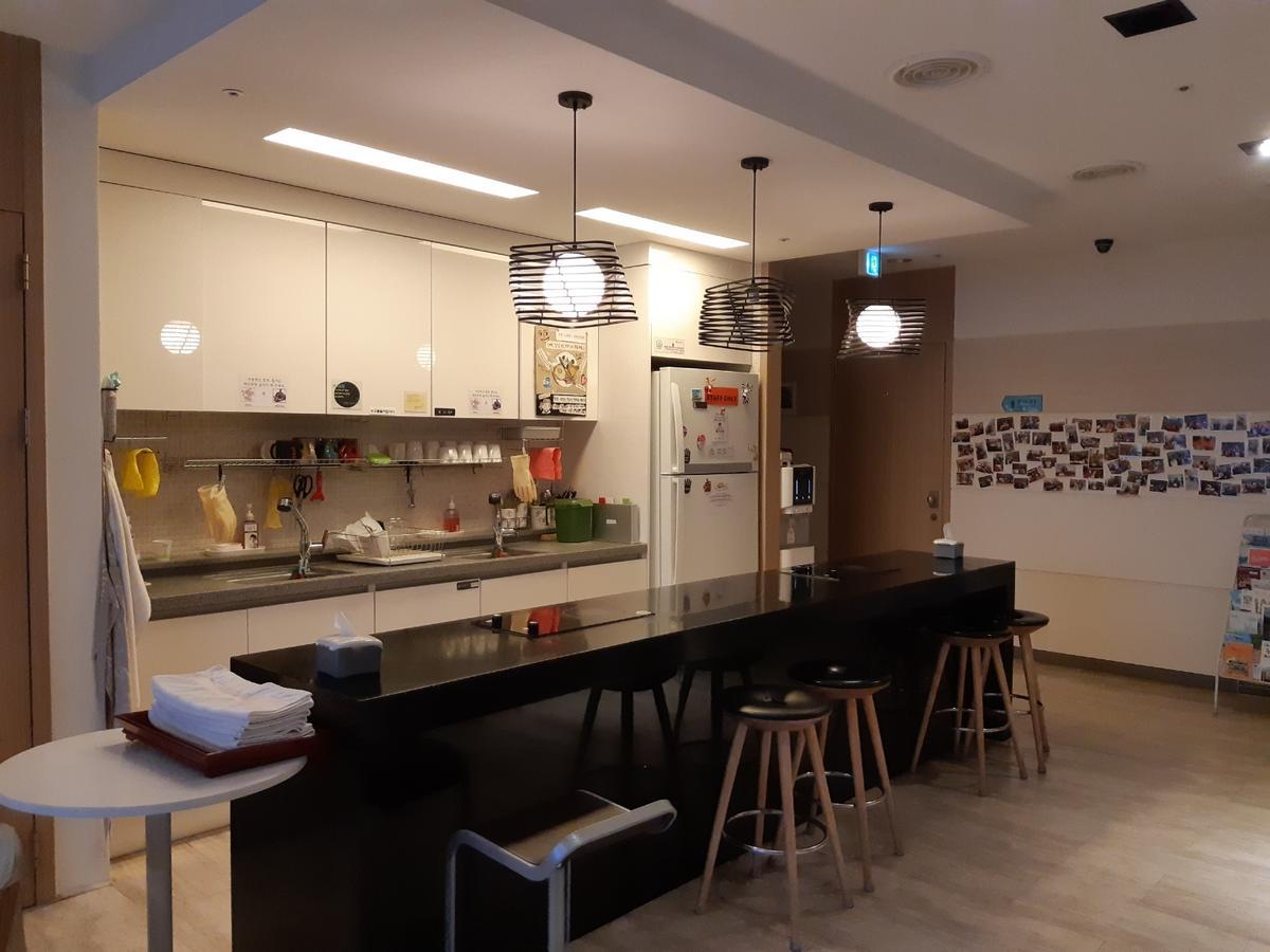 Hostel The New Day Пусан Екстер'єр фото