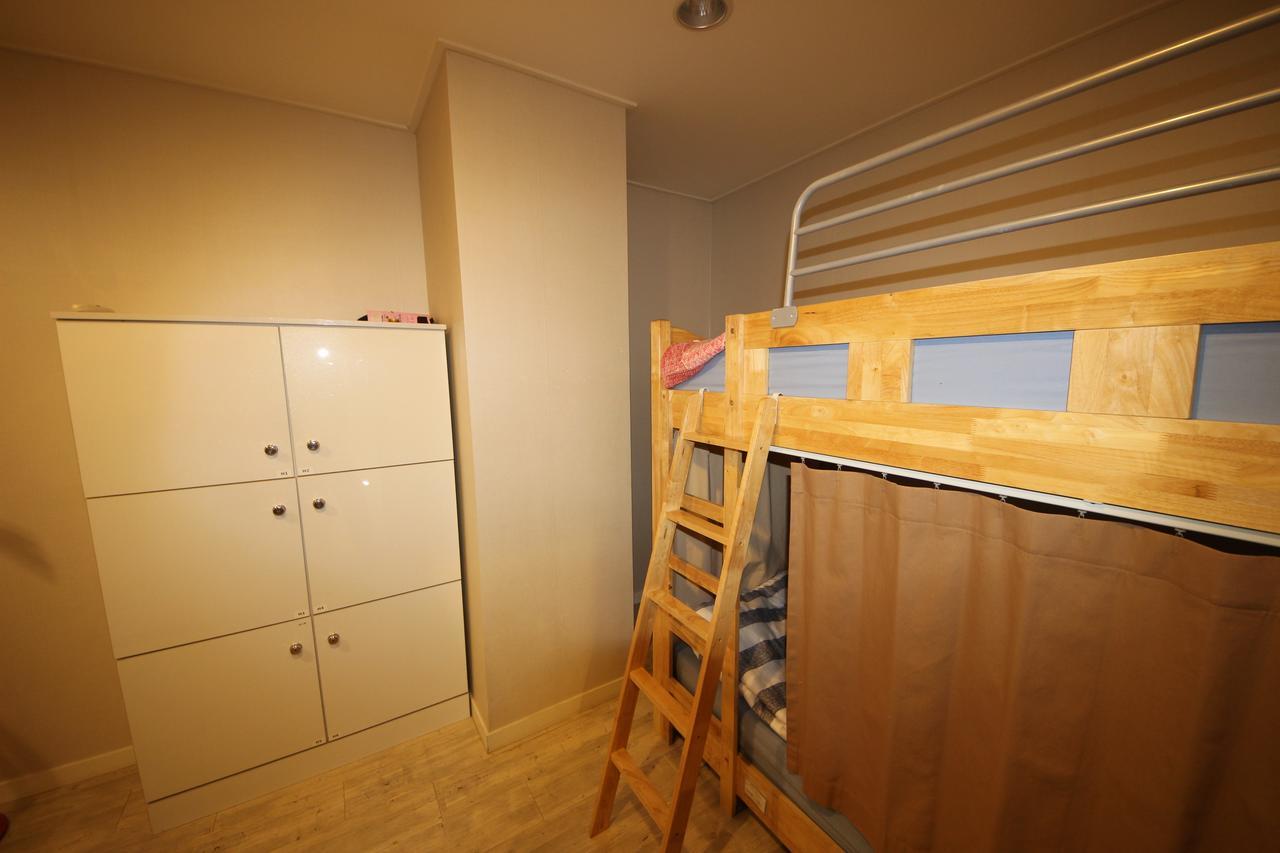 Hostel The New Day Пусан Екстер'єр фото