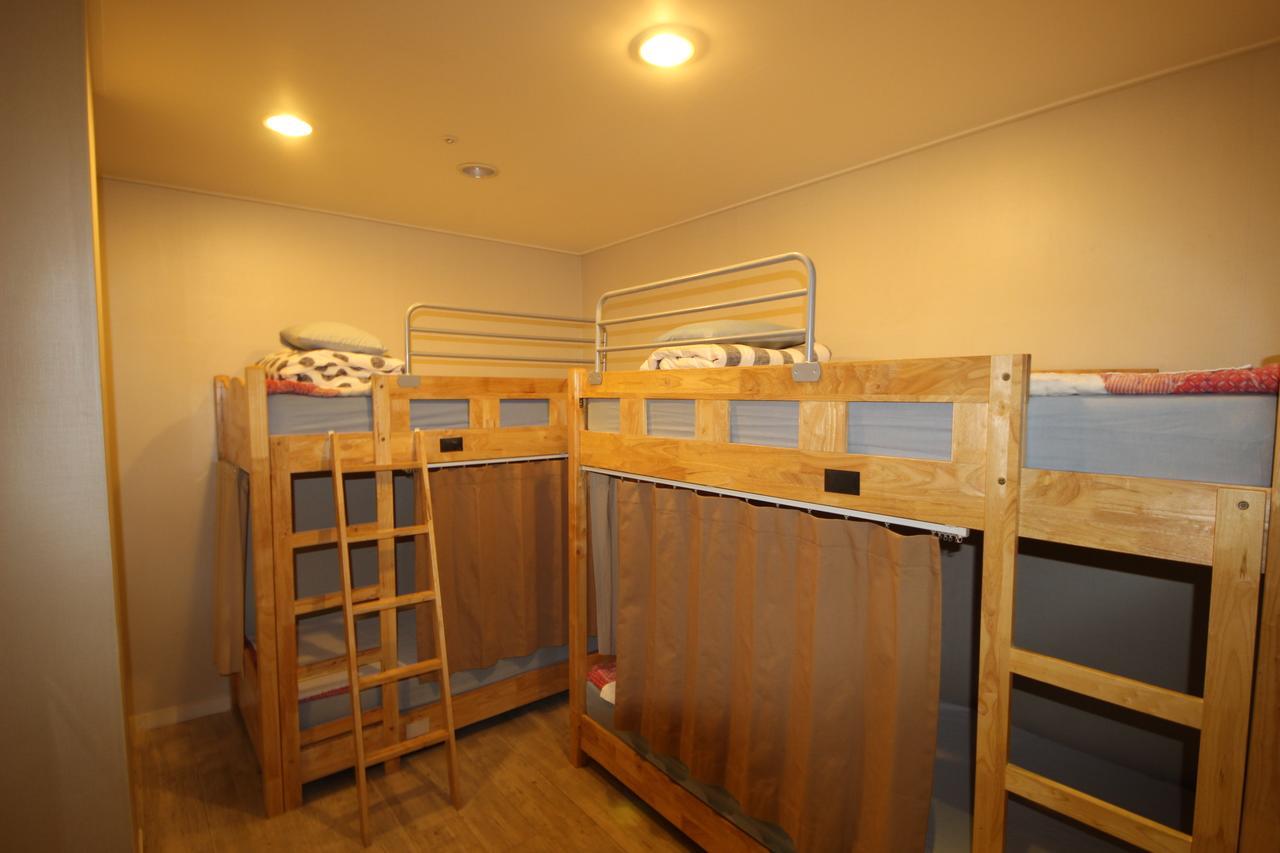 Hostel The New Day Пусан Екстер'єр фото