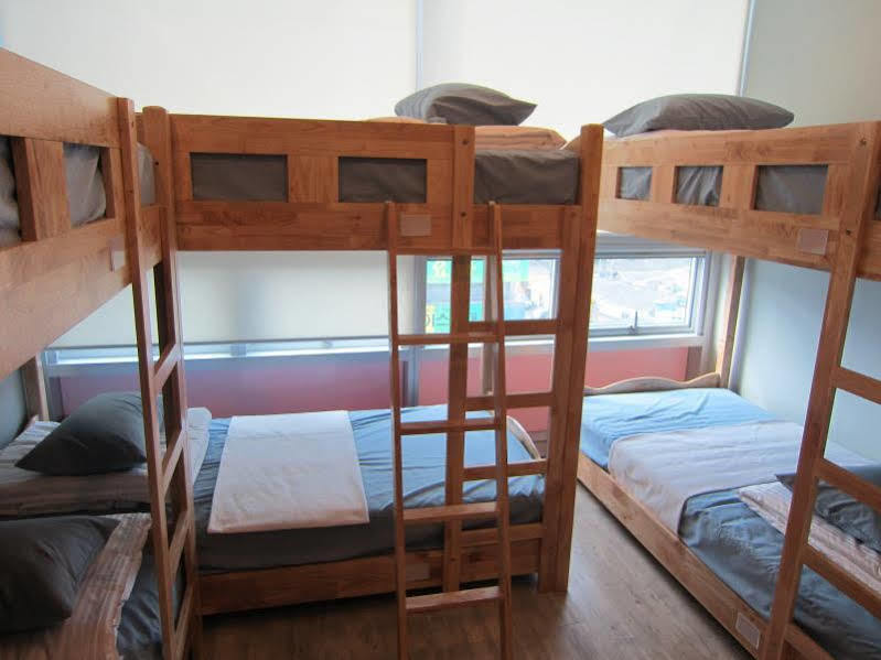 Hostel The New Day Пусан Екстер'єр фото