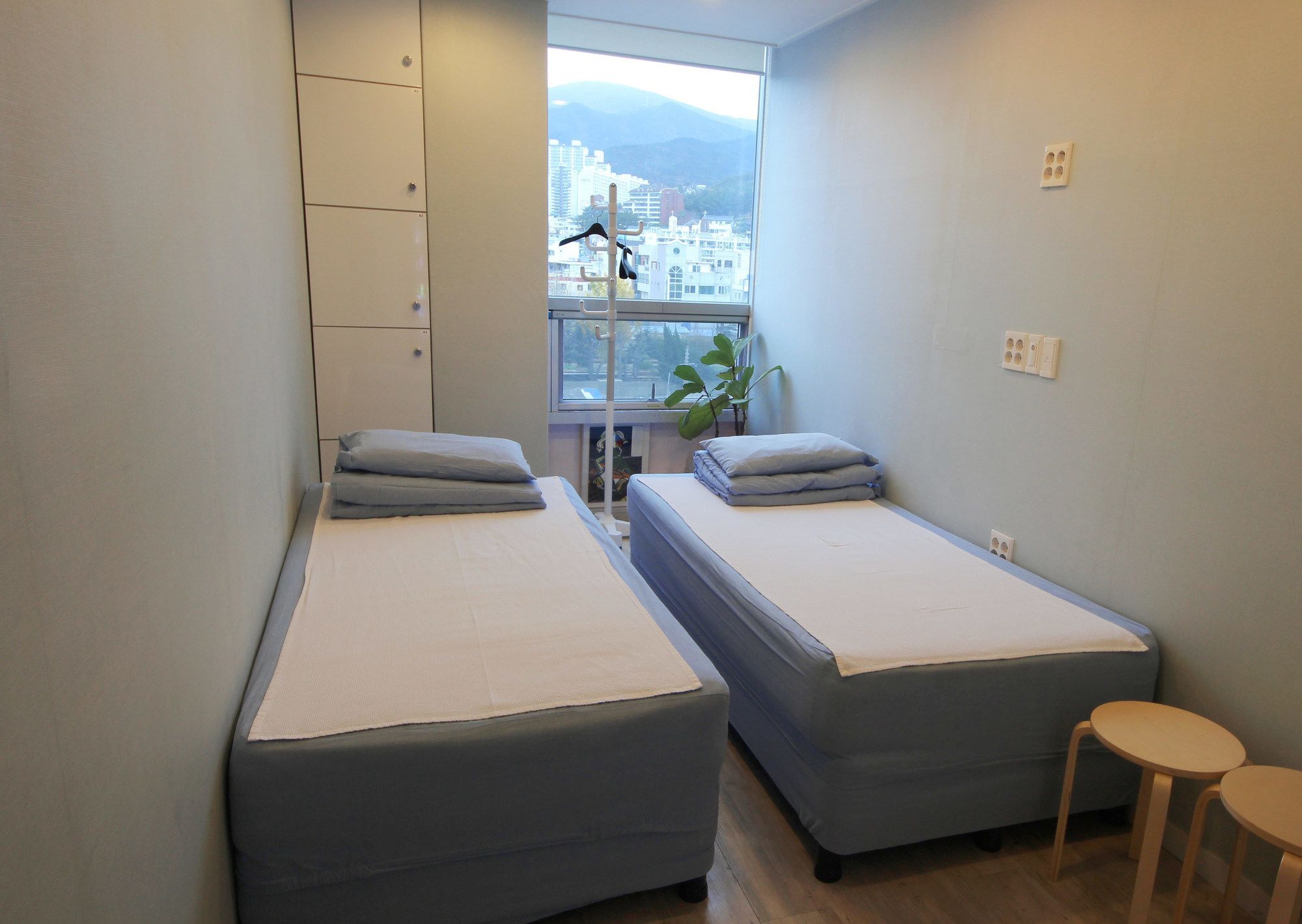 Hostel The New Day Пусан Екстер'єр фото