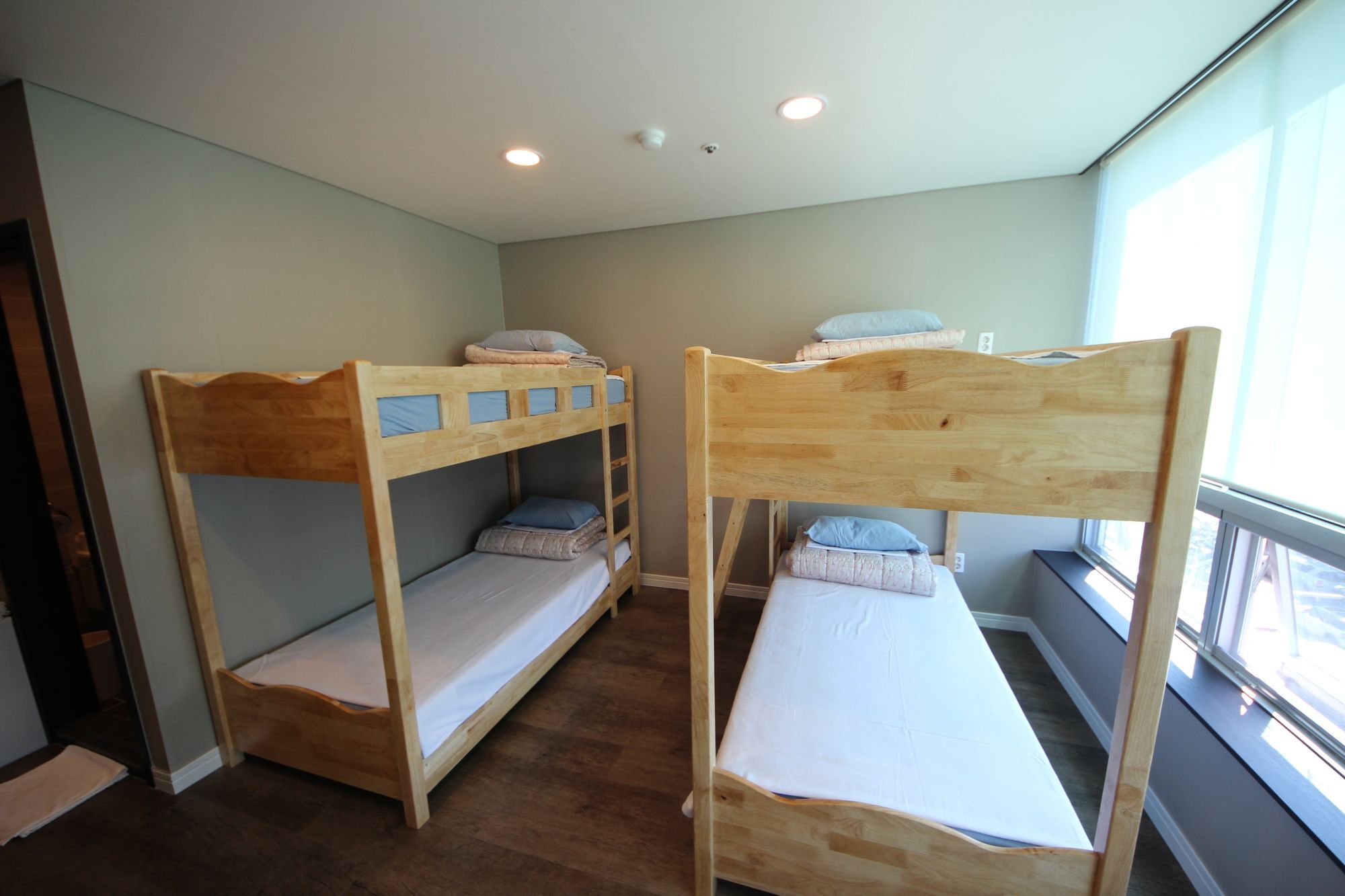 Hostel The New Day Пусан Екстер'єр фото