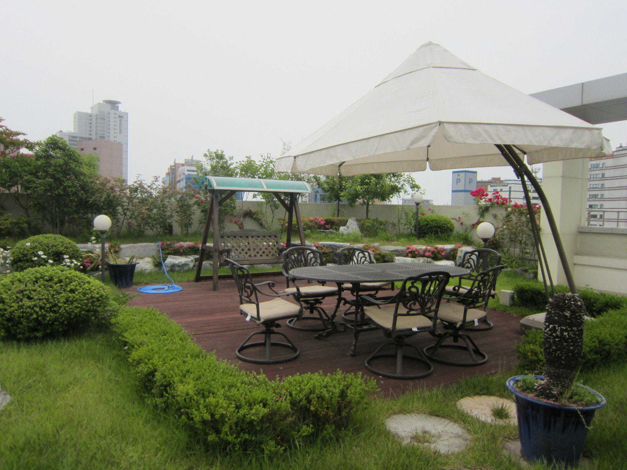 Hostel The New Day Пусан Екстер'єр фото